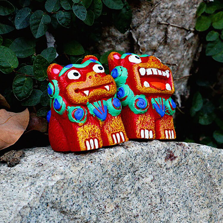 Handmade Lucky Creative Square Lion